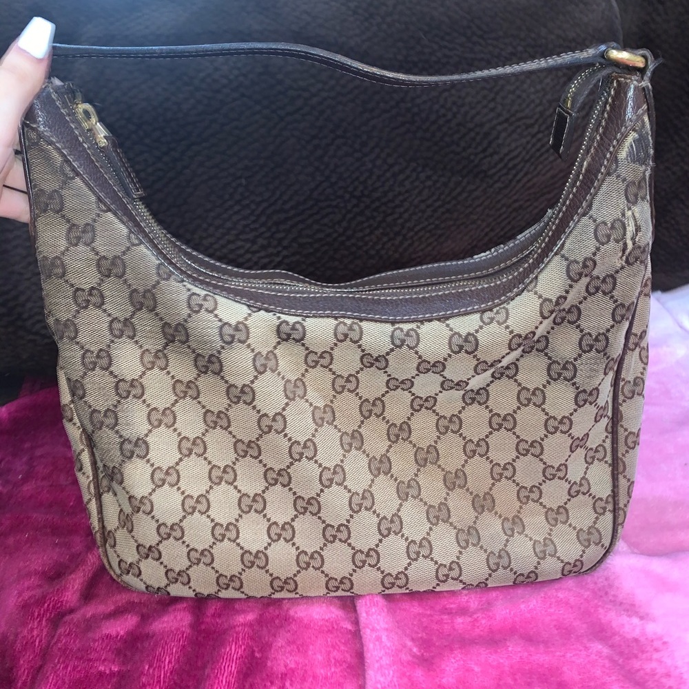 Gucci shoulder bag